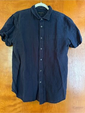Men’s Banana Republic Navy Linen Short Sleeved Button Down Casual Shirt, Size L